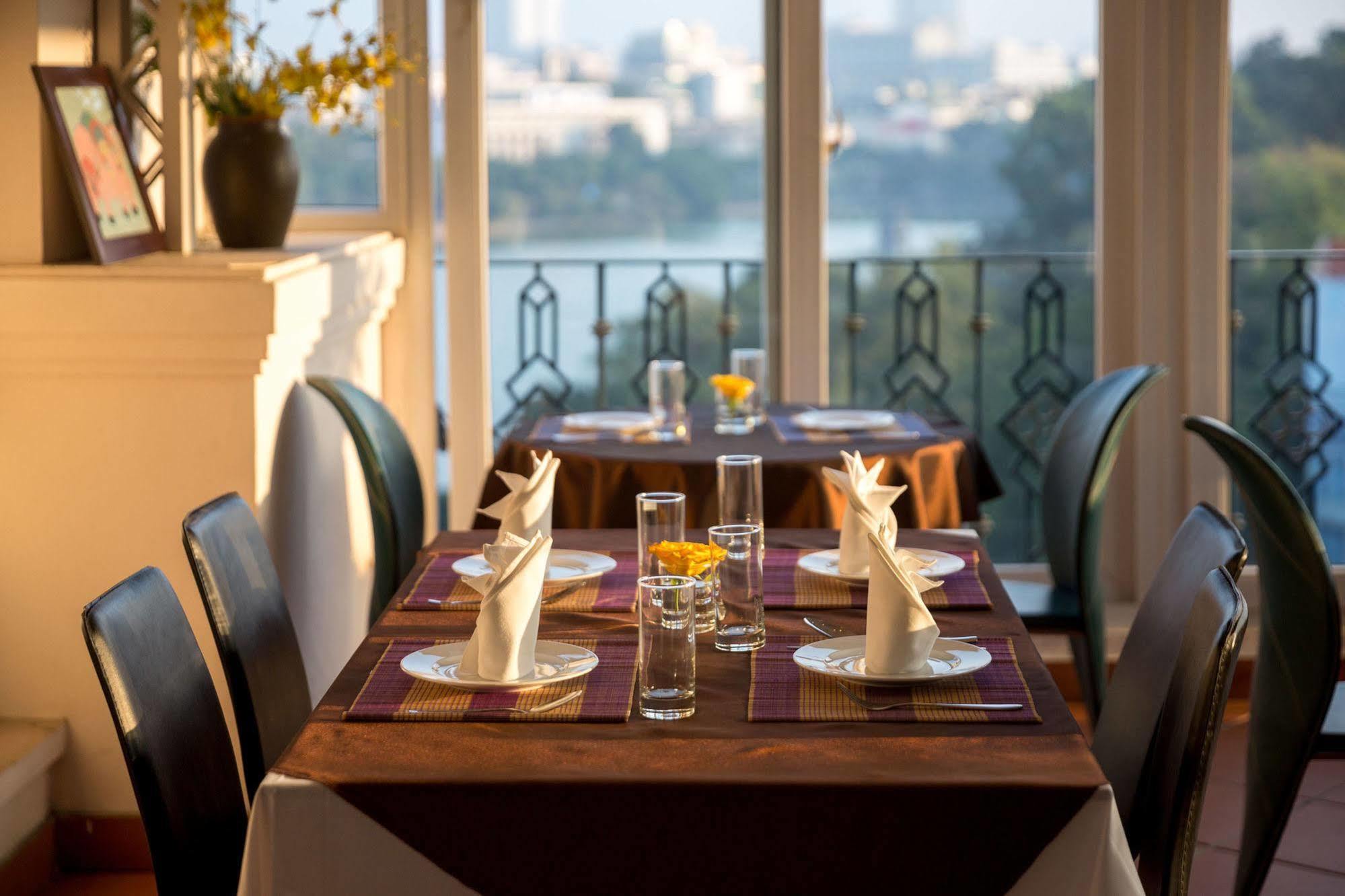 Lakeside Palace Hotel Hanoi Luaran gambar